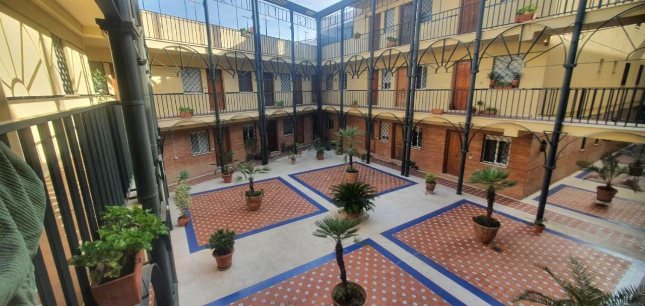 Estudio Sevilla Centro Eksteriør billede