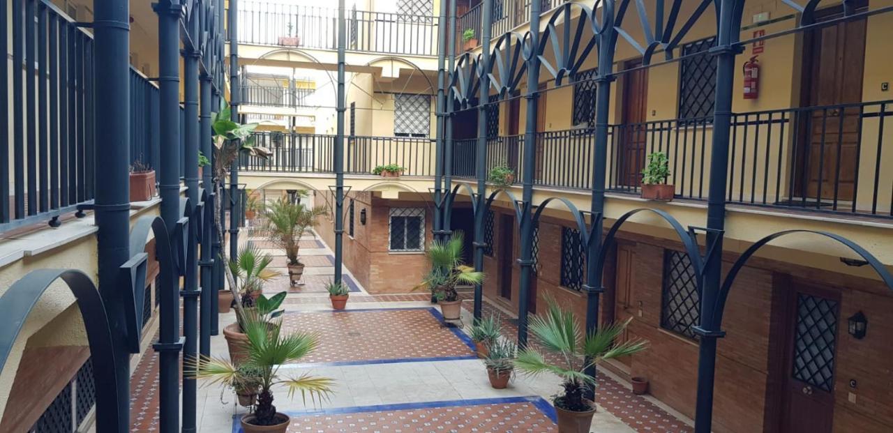 Estudio Sevilla Centro Eksteriør billede