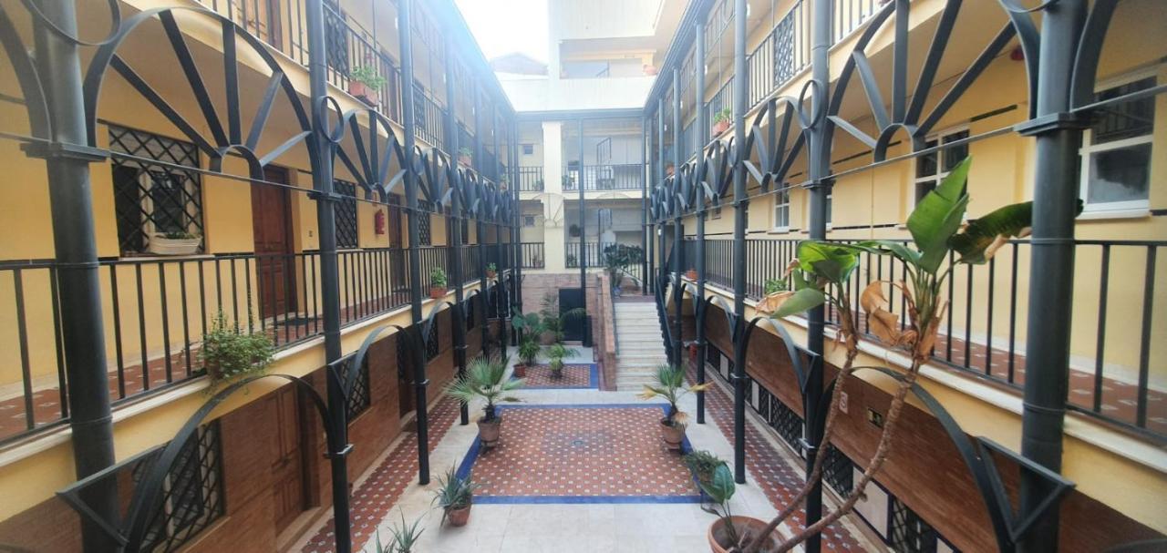Estudio Sevilla Centro Eksteriør billede